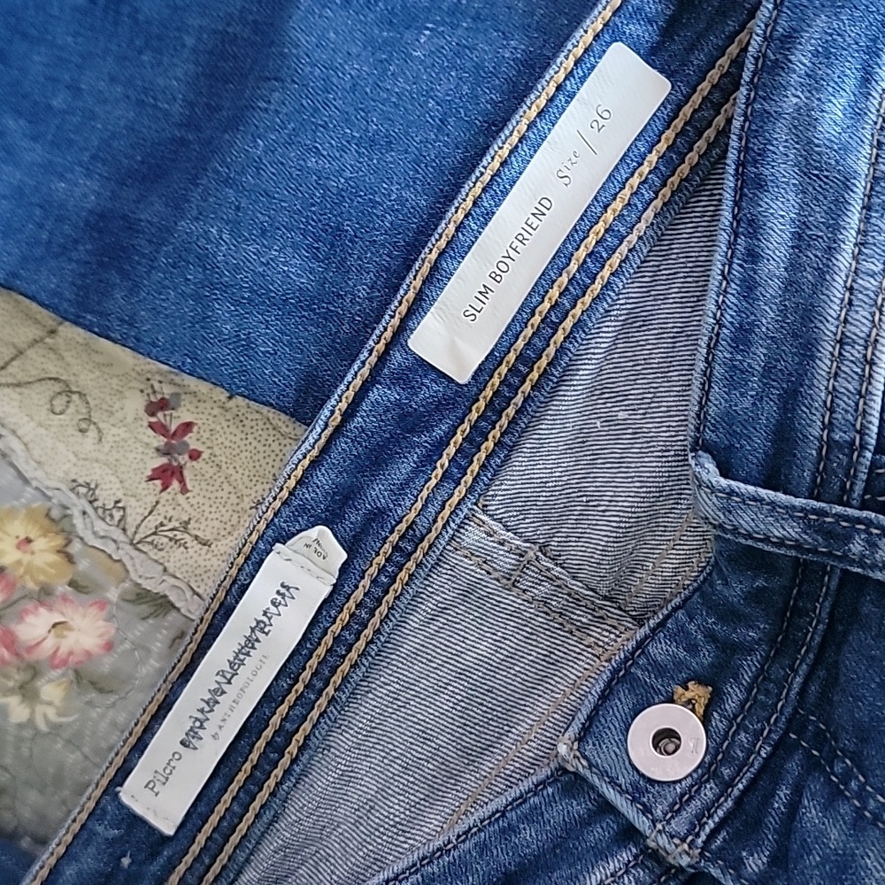 Pilcro Blue Jeans with Artistic Patches Anthropologie Slim Boyfriend Pants 26 - Picture 6 of 7